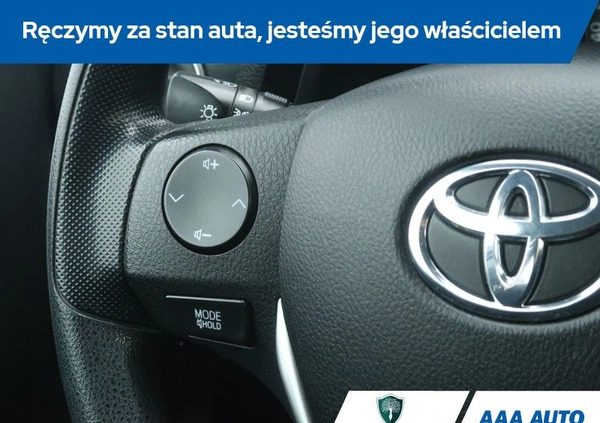 Toyota Auris cena 35000 przebieg: 119117, rok produkcji 2013 z Solec Kujawski małe 211